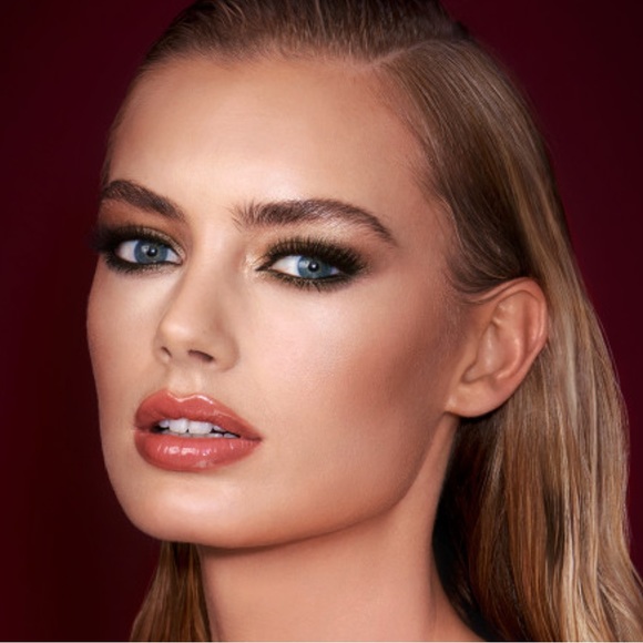 Charlotte Tilbury Chic To Chic Blush First Love - Picture 2 of 10